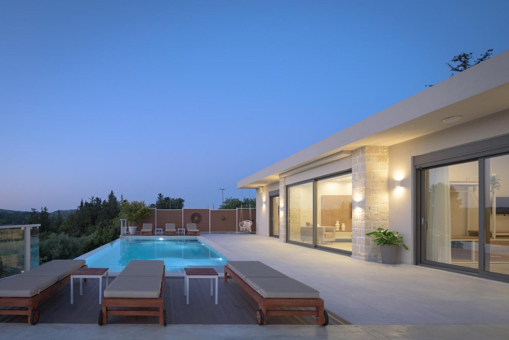 Reflection Villa, With Heated Pool, Close To Sea, By Thinkvilla La Canea Esterno foto