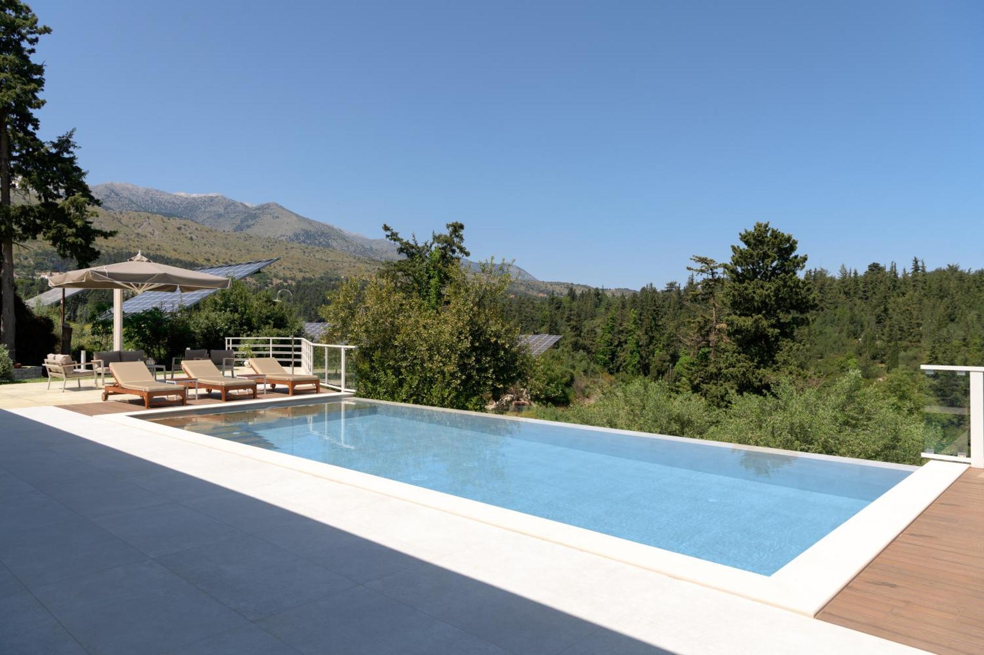 Reflection Villa, With Heated Pool, Close To Sea, By Thinkvilla La Canea Esterno foto